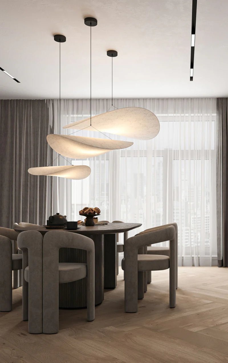 AURA Taklampa i Silke – modern inredning från Lumi Home