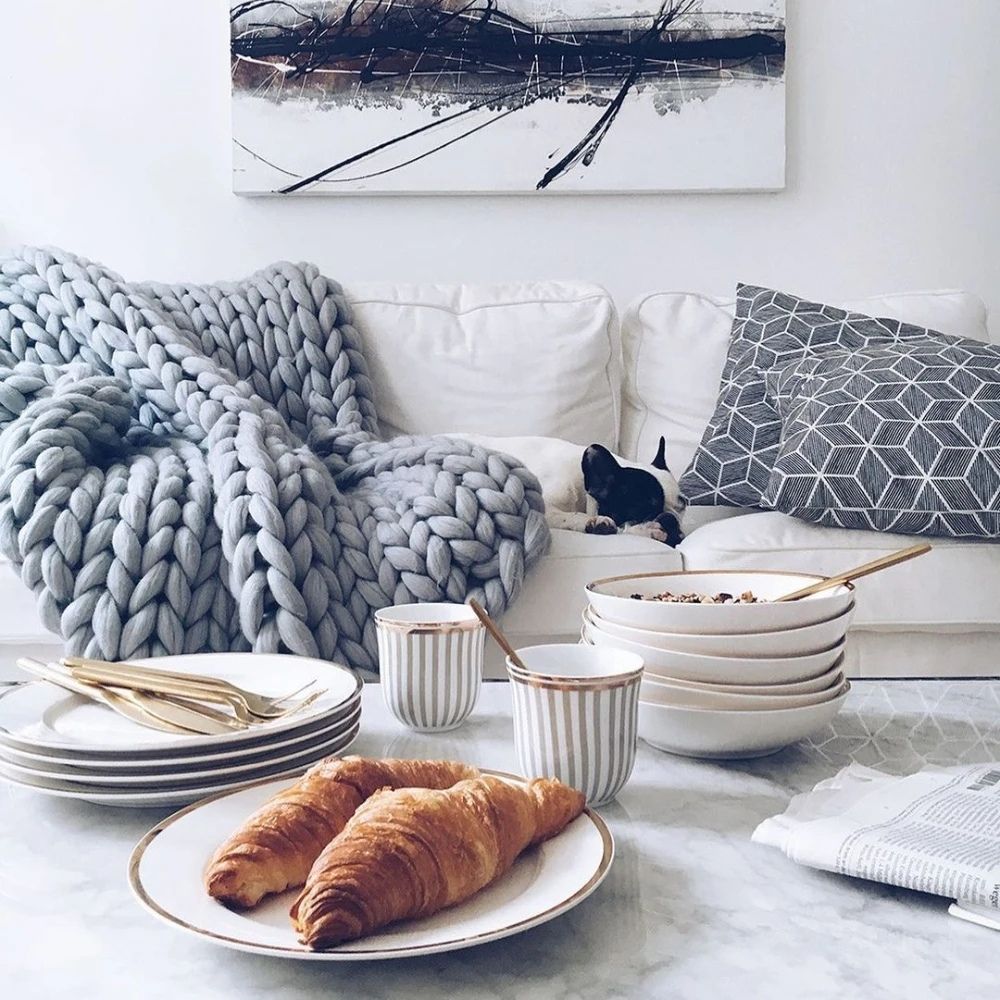CHUNKY Handstickad Ullfilt – modern inredning från Lumi Home