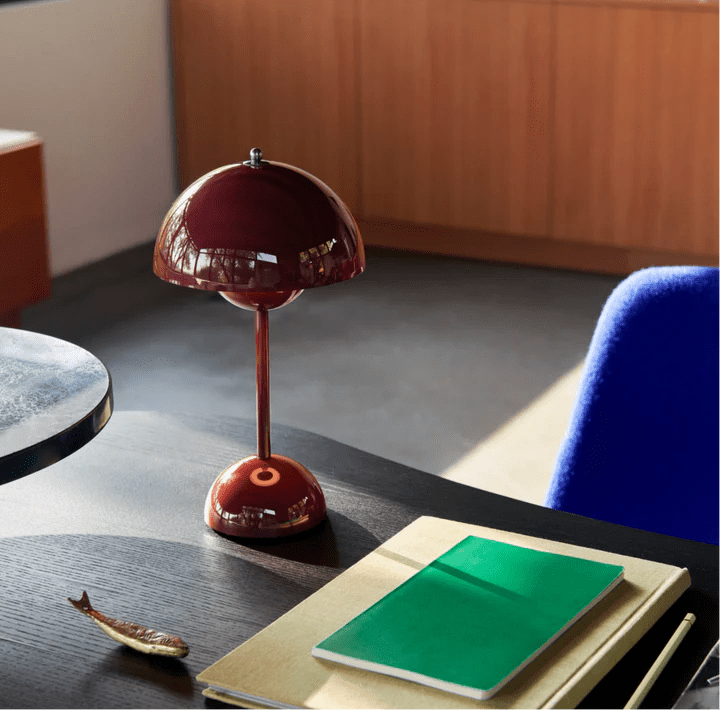 SKANDIFLOWER LED Skrivbordslampa – modern inredning från Lumi Home